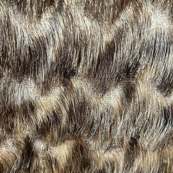 Chico’s Travelers Collection Vest Women’s Size 1 Color Brown Faux Fur - Picture 5 of 11